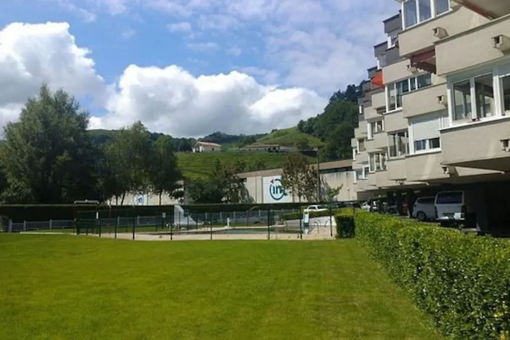 Comodo y funcional junto a playa y la montaña Apartamento Mutriku