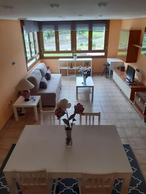Comodo y funcional junto a playa y la montaña Apartamento Mutriku España