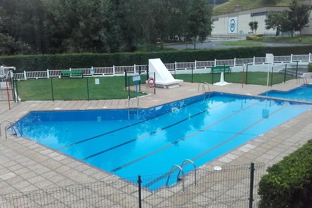 Comodo y funcional junto a playa y la montaña Apartamento Mutriku