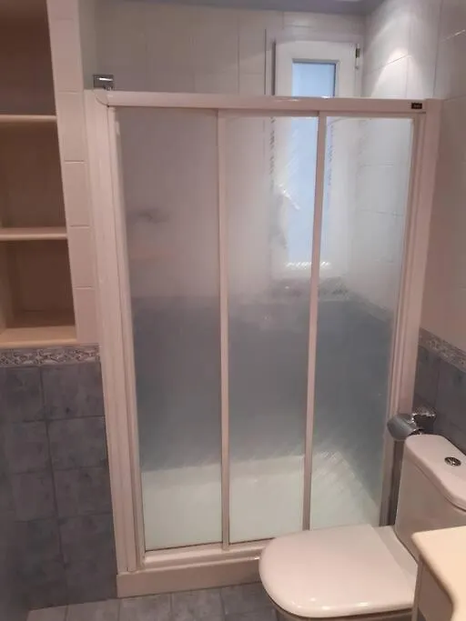 Comodo y funcional junto a playa y la montaña Apartamento Mutriku